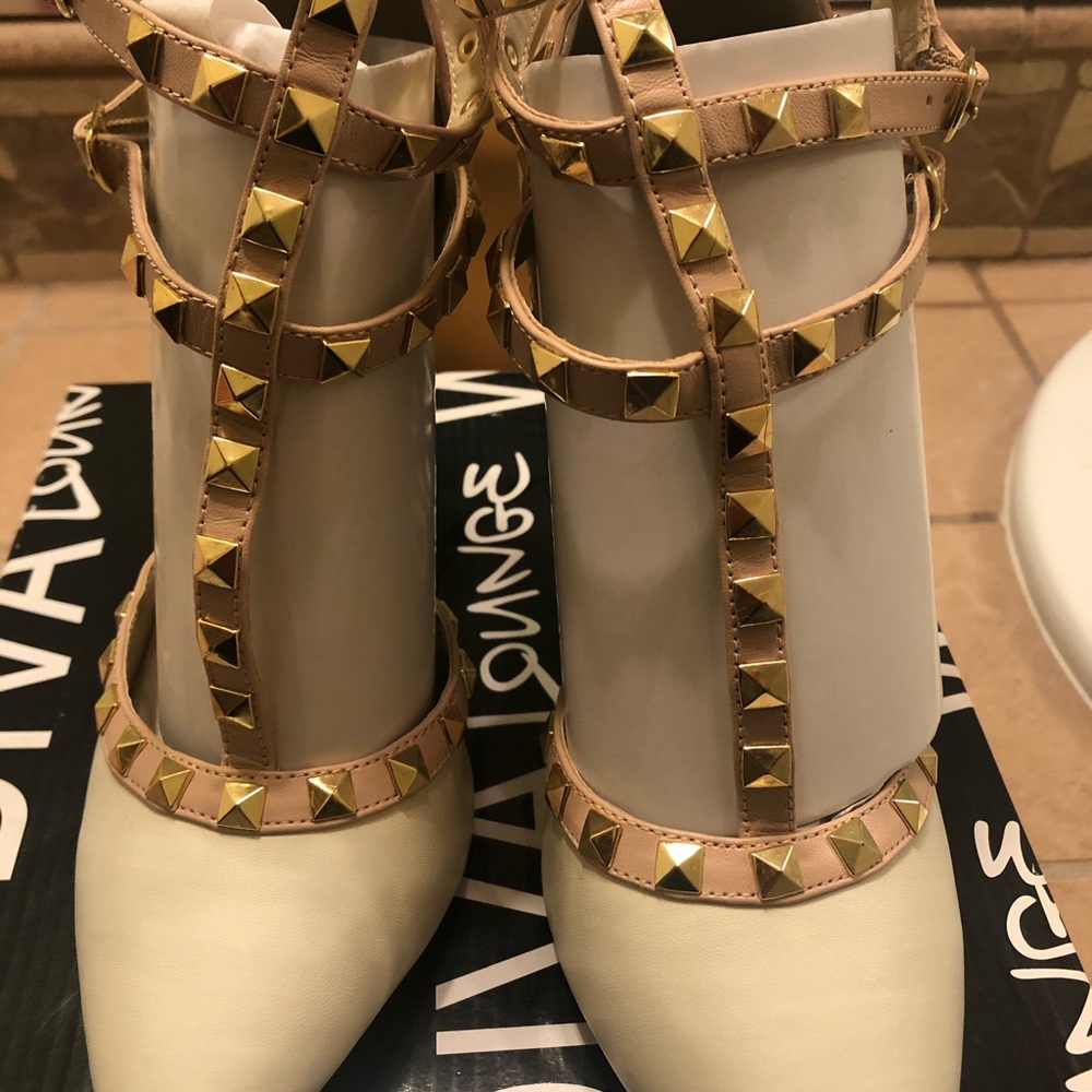 NWB Wild Diva Lounge Adora Pumps
